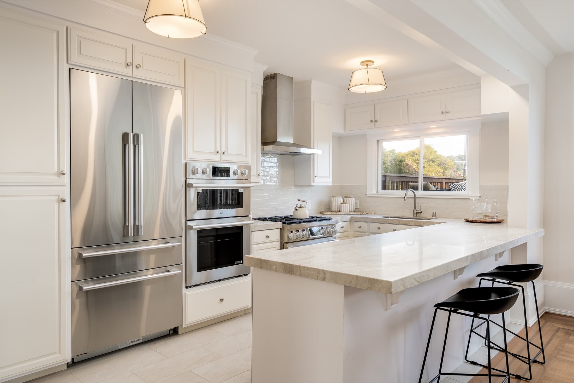 Stone counters and wall ovens.